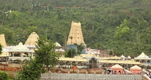 सिम्हाचलम मंदिर विशाखापत्तनम: जहाँ नरसिंह अवतार ने की थी प्रह्लाद की रक्षा, 11वीं सदी का भव्य तीर्थ
