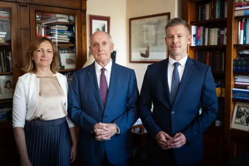 Andras Baka elected Hungary's new President with 140 votes