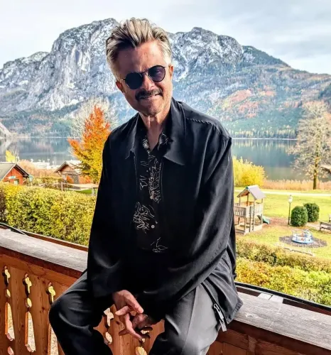 Did Anil Kapoor Just Congratulate Tom Cruise on His Honorary Oscar Win?