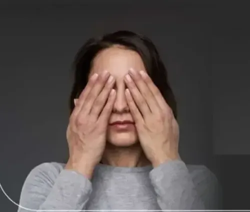 क्या 1 मिनट की 'आई पामिंग' से आंखों की थकान दूर की जा सकती है?