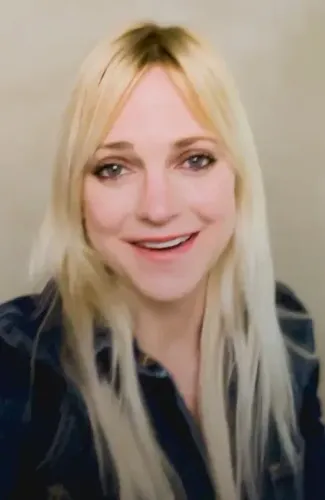 Anna Faris quit drinking to fight depression and perimenopause