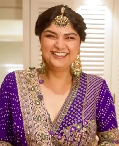 Did Anshula Kapoor Incorporate Her Late Mother Mona Kapoor’s Blessings into Her Bridal Choli?