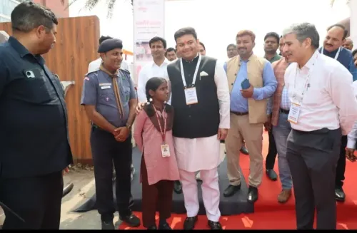 अंतरराष्ट्रीय महिला दिवस: 'प्रगति 2026' में बेटियों का बेहतरीन प्रदर्शन, 75 जिलों की 850 बालिकाओं ने आत्मविश्वास से भरा प्रदर्शन किया