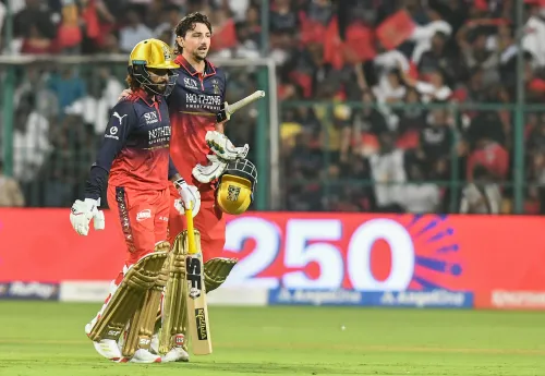 आरसीबी ने अंतिम 5 ओवरों में बनाए 97 रन, आईपीएल में नया रिकॉर्ड स्थापित किया