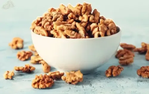 क्या एंटीऑक्सीडेंट्स से भरपूर ड्राई फ्रूट इम्युनिटी, याददाश्त और कैंसर से बचाव में मदद करता है?