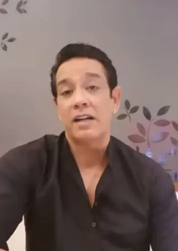 Anup Soni recites Punjabi poetry, says language holds special place in heart
