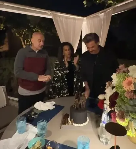 How did Anupam Kher celebrate Anil Kapoor’s birthday?