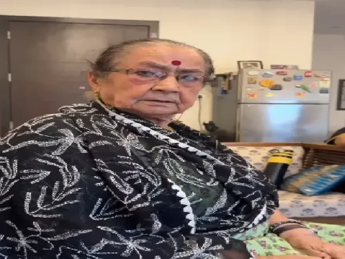 क्या अनुपम खेर की मां दुलारी उनसे नाराज हैं? एक्टर का कहना-जब तक मां डाटेंगी, सब कुछ नॉर्मल है