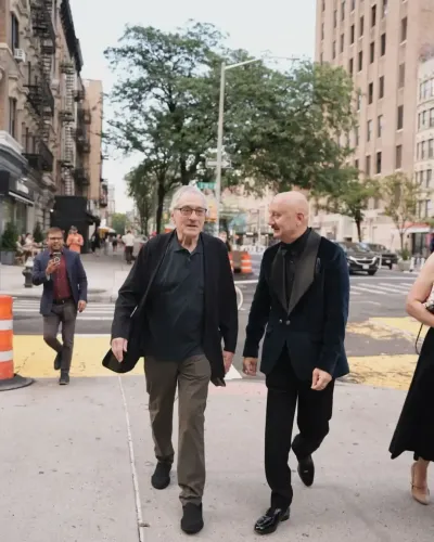 Did Anupam Kher Ever Imagine Walking with De Niro?