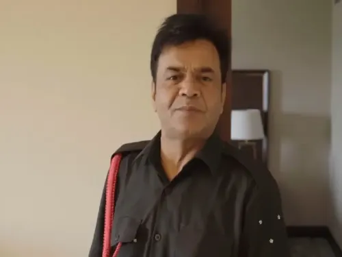 एक्टर राजपाल यादव ने सेना में तैलीय के रूप में सैनिकों की वर्दी सिलीं, 'भूत-बंगला' में दिखे अक्षय के साथ