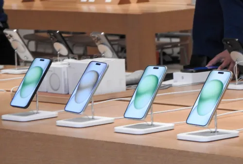 How Did Apple Achieve a 36% Growth in iPhone Shipments in India for H1 2025?