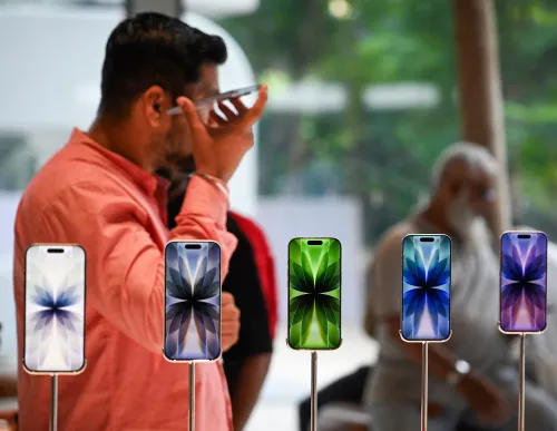 Are Apple iPhone 17 Air and 17 Models Driving Strong Sales in India?