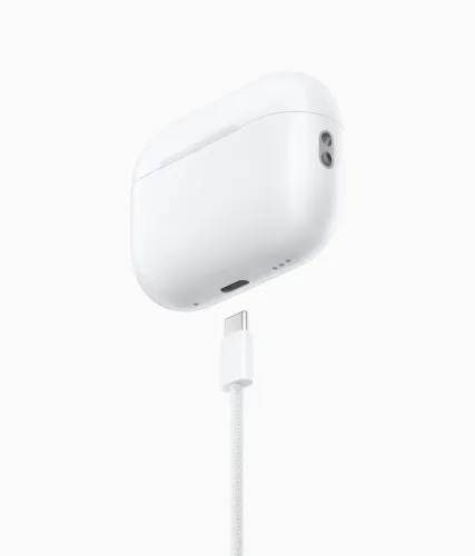 Apple to Initiate AirPods Production for Exports in India