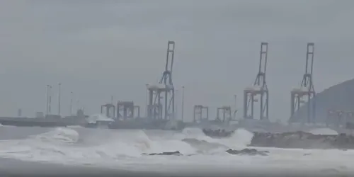 Cyclone Arnab intensifies to very severe storm, Andhra coast braces for landfall on 28 October