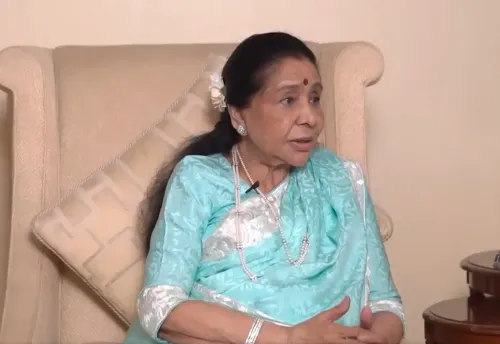 Why Did Asha Bhosle Commend PM Modi’s Leadership on His 75th Birthday?
