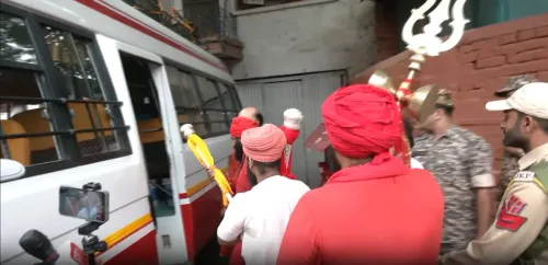 छड़ी मुबारक पहलगाम पहुंची: गुरु पूर्णिमा पर 4.25 लाख श्रद्धालुओं ने किए दर्शन, शांति की अरदास
