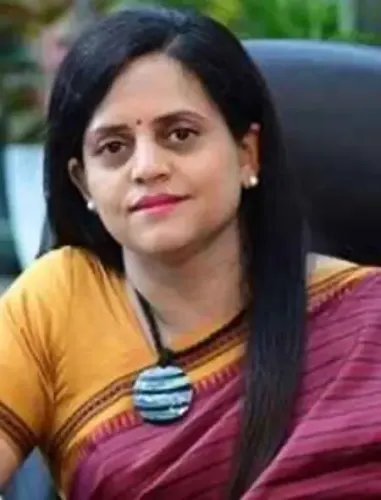 Ashwini Bhide Becomes First Female BMC Commissioner in Mumbai's History
