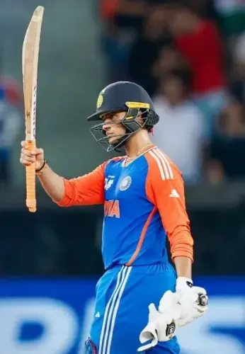 एशिया कप : अभिषेक का तूफानी अर्धशतक, भारत ने श्रीलंका को 203 रन का लक्ष्य दिया