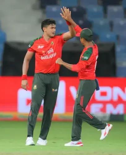 Asia Cup: Taskin Ahmed picks 3-28 as Bangladesh restrict Pakistan to 135/8