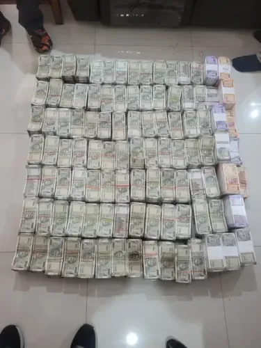 Why has the CBI arrested NHIDCL Executive Director for taking bribe?