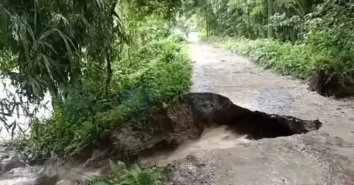 Assam CM Himanta visits flood-hit Mangaldoi as Noa River breaches banks