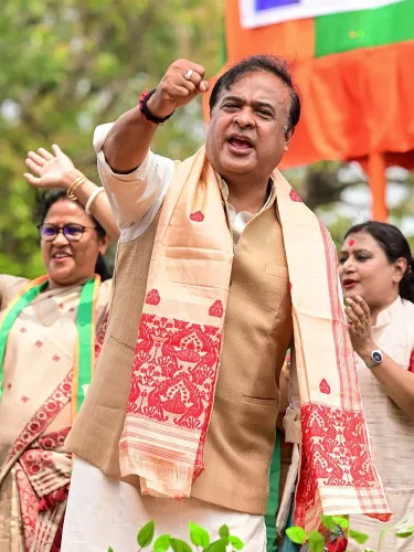 Himanta Biswa Sarma Seeks Blessings at Kamakhya Temple Amid Assam Elections