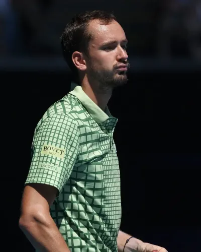 Will Medvedev Continue His Winning Streak in the Australian Open?