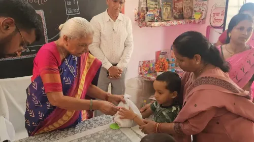 क्या राज्यपाल ने अयोध्या के अमौना विद्यालय और आंगनबाड़ी केंद्र का निरीक्षण किया?