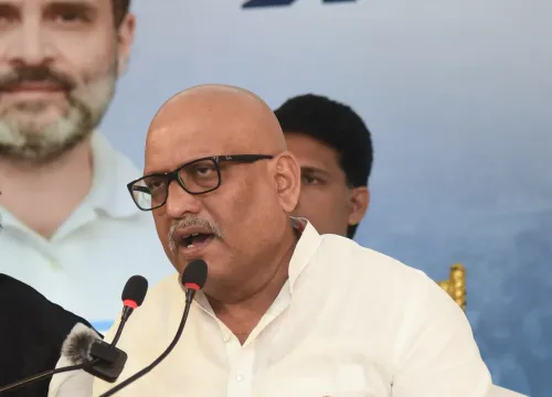 क्या अयोध्या में राम मंदिर के आसपास नॉनवेज की बिक्री पर प्रतिबंध का कांग्रेस नेताओं ने स्वागत किया?