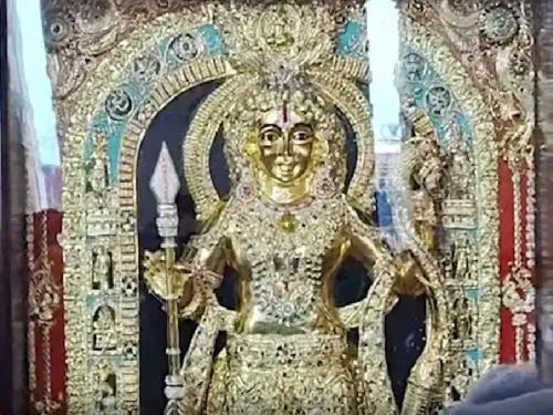 क्या अयोध्या में भगवान श्रीराम की सोने और हीरे से जड़ी प्रतिमा का अनावरण किया गया?