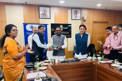 आयुषएक्ससिल और स्पाइसेज बोर्ड के बीच एमओयू, वैश्विक बाज़ार में आयुष व भारतीय मसालों को मिलेगी नई पहचान