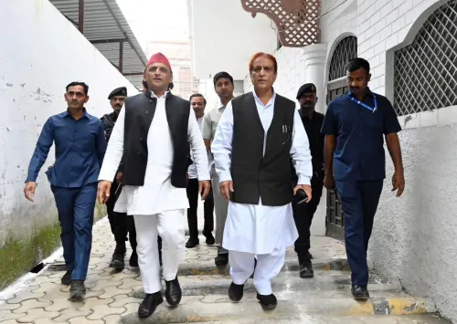 आजम खां की जौहर यूनिवर्सिटी पर ईडी छापे के बाद अखिलेश का हमला — 'विपक्ष को निशाना बना रही BJP'