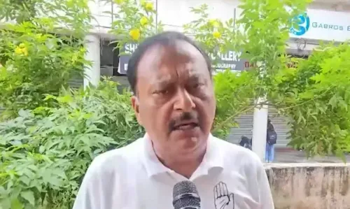 आजमगढ़ हत्याकांड: दो पुजारियों की हत्या पर विपक्ष ने योगी सरकार को घेरा, BJP बोली — कानून-व्यवस्था पूरी तरह मजबूत