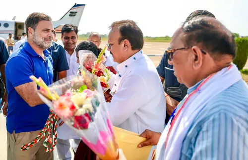 कोटा एयरपोर्ट पर राहुल गांधी का कांग्रेस कार्यकर्ताओं ने किया स्वागत