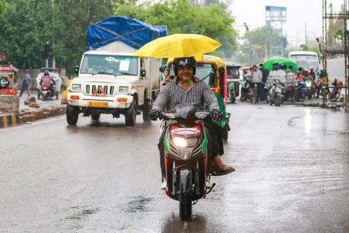नई दिल्ली के कुछ हिस्सों में बारिश