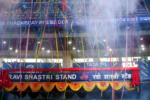 मुंबई: वानखेड़े स्टेडियम के स्टैंड और गेट का उद्घाटन समारोह