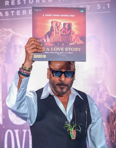 Mumbai: Special Screening of '1942: A Love Story'