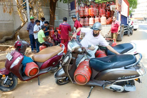 Bengaluru: Residents Gather Domestic LPG Cylinders
