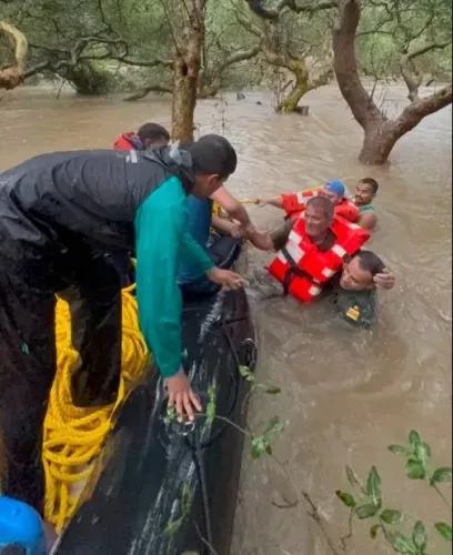 इंडियन कोस्ट गार्ड ने दमन-गुजरात बाढ़ में 170 लोगों को बचाया, 11 HADR ऑपरेशन चलाए