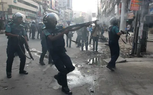 क्या बांग्लादेश में छात्रों और पुलिस के बीच हुई झड़प में 10 लोग घायल हुए?