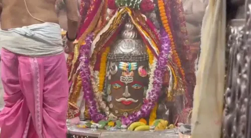 उज्जैन: ज्येष्ठ अधिकमास में महाकाल मंदिर में भस्म आरती, भोर 4 बजे खुले पट