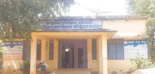 प्रधानमंत्री मातृ वंदना योजना: बलरामपुर में ४,१७७ गर्भवती महिलाओं को मिला पोषण और आर्थिक सहारा
