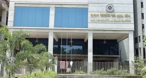Bangladesh: Regulatory Authority Executives Held Hostage Amid Protests