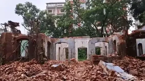 क्या भारत की बांग्लादेश में फिल्मकार सत्यजीत रे के पुश्तैनी घर को बचाने की पहल हो रही है?