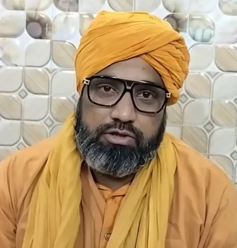 क्या बांग्लादेश में हिंसा समाज को अंधकार की ओर ले जाती है? हिंदुओं पर हमला गलत: सैयद नसीरुद्दीन चिश्ती