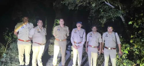 बरसाना में पुलिस और एसओजी की बदमाशों से मुठभेड़: एक घायल, दूसरा गिरफ्तार