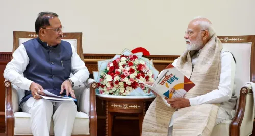 बस्तर कायाकल्प पर CM विष्णुदेव साय की PM मोदी से मुलाकात, ₹10,500 करोड़ यूरिया परियोजना सहित कई प्रस्ताव रखे