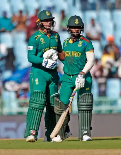 Bavuma out of Pakistan Tests due to calf strain; de Kock reverses ODI retirement