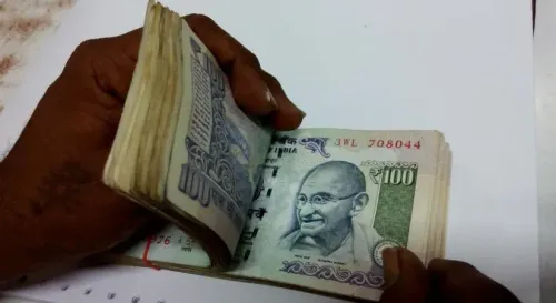 PM-SYM पेंशन योजना: ₹55 मासिक योगदान से पाएं ₹3,000 की गारंटीड पेंशन, असंगठित कामगारों के लिए बड़ा सहारा