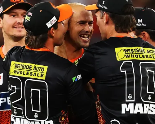 क्या जोएल पेरिस का ऑलराउंडर प्रदर्शन पर्थ स्कॉर्चर्स की जीत का कारण था?